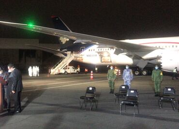 Arriba a México nuevo cargamento de China con ventiladores e insumos contra Covid