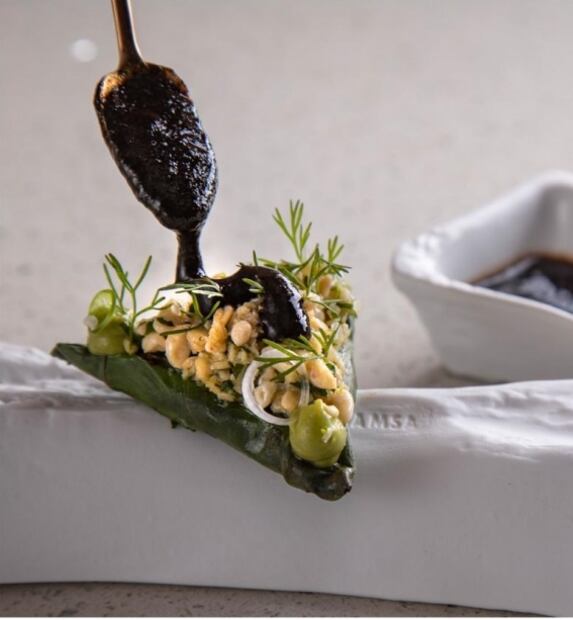 Jonatán Gómez Luna, el invitado de lujo para "Cena entre Amigos vol.2", con Maycoll Calderón 