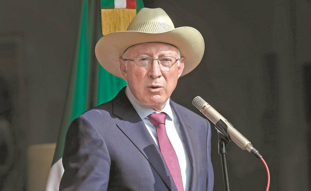 Ken Salazar, embajador de EU en México, dijo que la incautación de armas subió 300%. Foto: Fernanda Rojas / EL UNIVERSAL