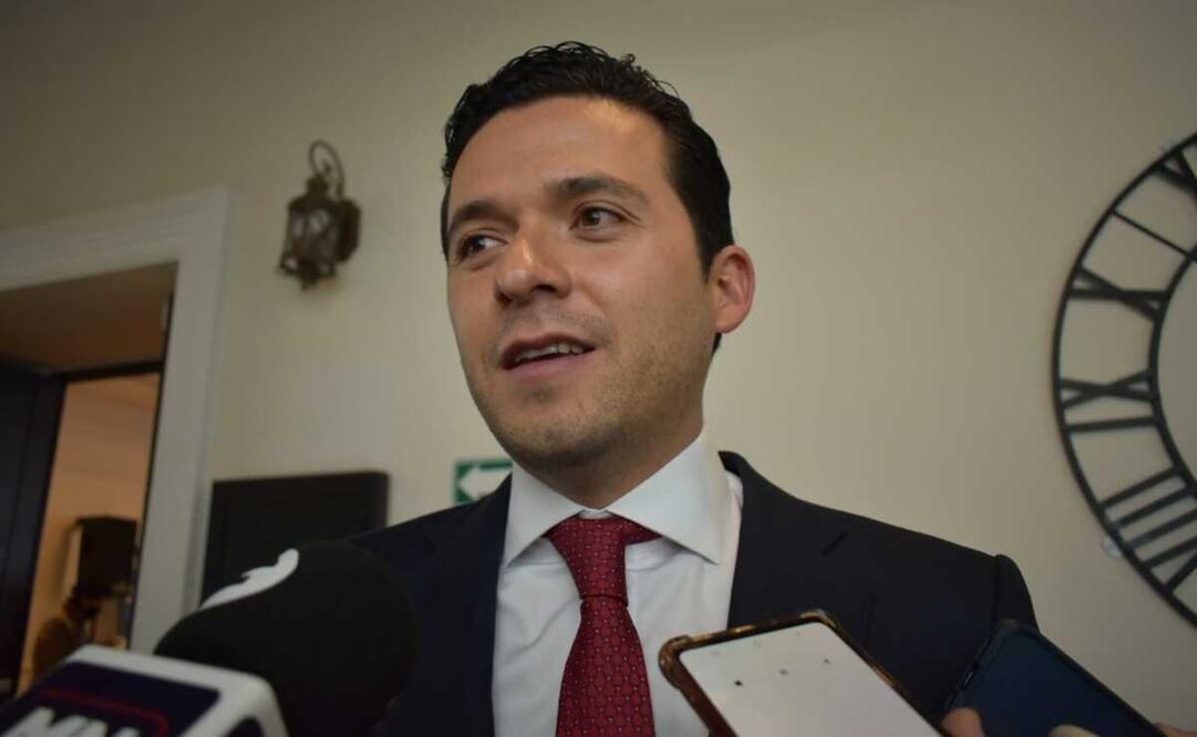 Detectan al menos 10 descargas irregulares de líquido sucio en la presa de Valle de Bravo. Foto Claudia: González / EL UNIVERSAL 