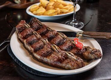 Por Navidad, Milei acuerda "rebajas" a cortes de carne en Argentina, luego de devaluación