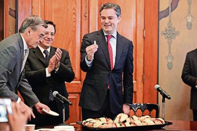 Crecen 800% recursos para formación docente