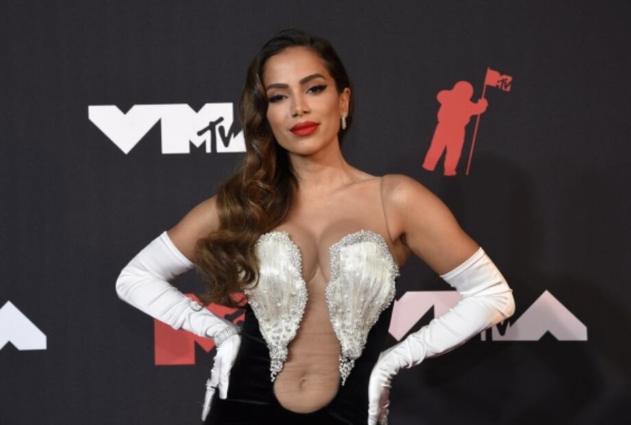 MTV VMAs 2021: Caen estrellas en la alfombra roja