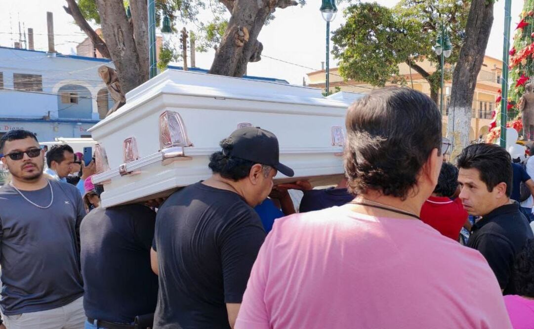 Cortejo fúnebre de menor de 11 años victimado durante el ataque a un bar (04/12/2024). Foto: Especial