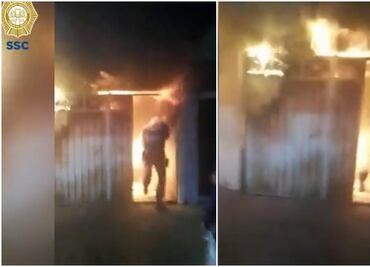 Policías de CDMX rescatan a abuelitos de incendio en Álvaro Obregón