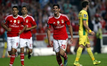 Raúl Jiménez juega en triunfo del Benfica 