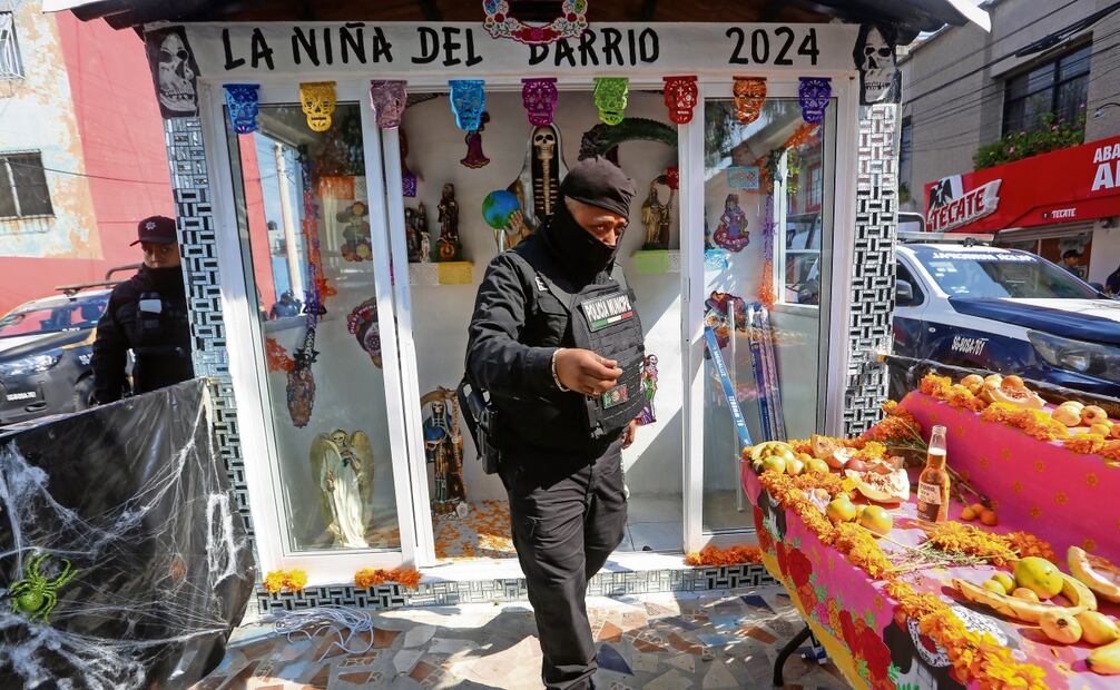 Por la inseguridad constante en la que han vivido durante varios años, los ecatepenses son los ciudadanos del país que menos confían en la Policía Municipal, con 28.6%. Foto: Luis Camacho / EL UNIVERSAL