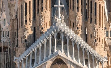 ¿Rezarle al arquitecto Gaudí? El Papa le dió nuevo nombramiento 