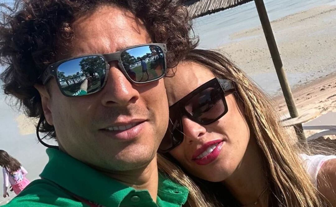 Memo Ochoa y Karla Mora. Foto: Instagram @yosoy8a