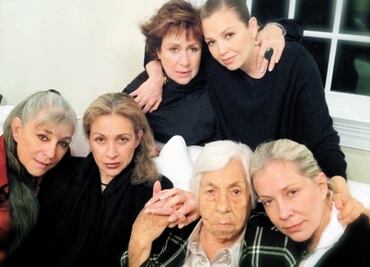 ¿Por qué Laura Zapata se distanció de Ernestina y las hermanas Sodi?