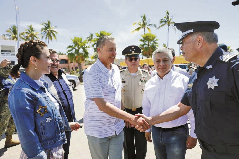 El gobenador Quirino Ordaz Coppel destacó la importancia de la participación ciudadana para evitar accidentes.