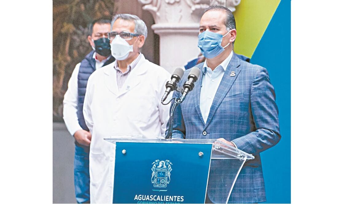 Martín Orozco durante el anuncio de las nuevas restricciones. Foto: ESPECIAL