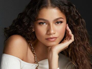 Zendaya impone tendencia con estas sensuales sandalias de gladiador