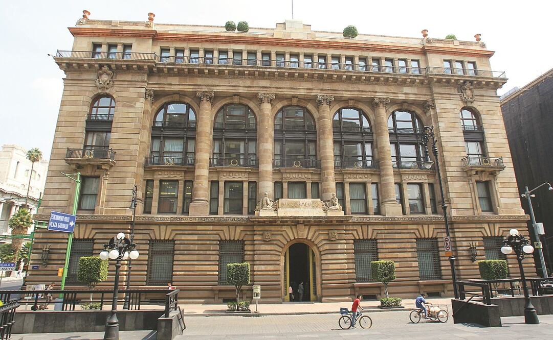 Banxico deja sin cambios su tasa de interés en 4.25% en la última decisión de 2020