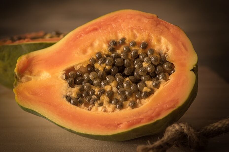 Te contamos los beneficios que no conocías del jugo de papaya