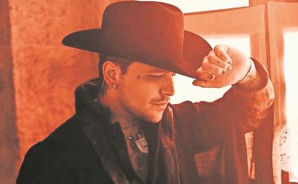 Christian Nodal cierra ciclos y aparece con nuevo look