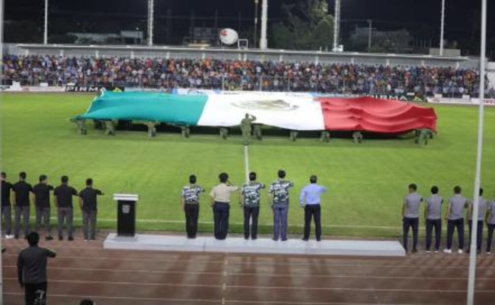 Reconocen al Ejército en partido de Copa Mx