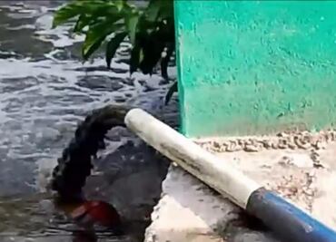 Funcionarios municipales arrojan aguas negras a río en comunidad del Istmo de Oaxaca; fue un "error", reconoce edil