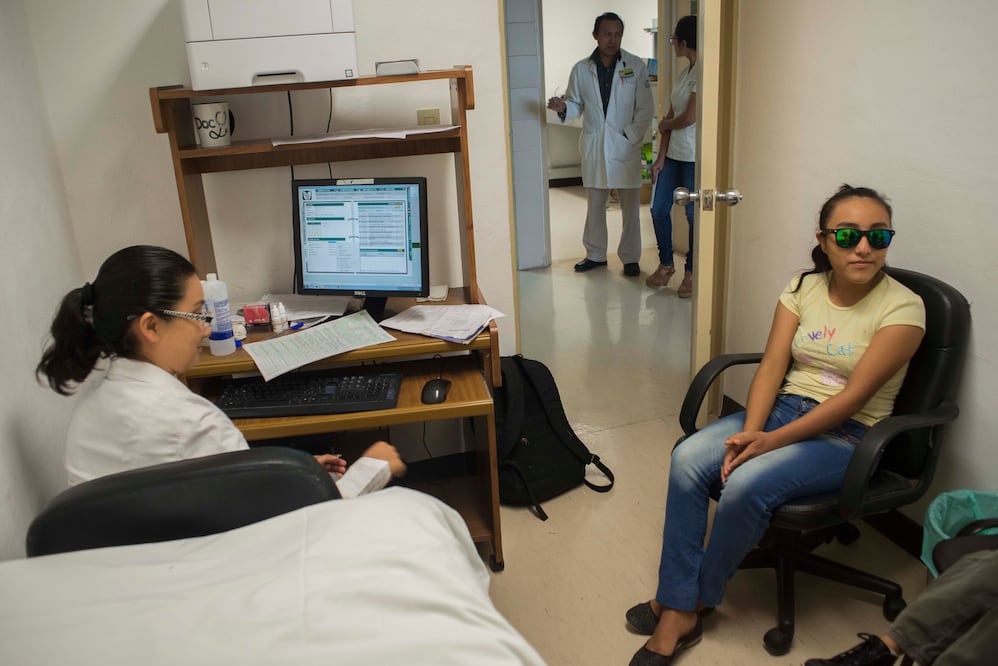 El sector salud de Yucatán reportó menos casos de conjuntivitis, pero advirtió que es necesario no bajar la guardia. Fotografía: Cuauhtémoc Moreno