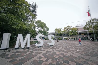 Empleada del IMSS, con ingresos por 2 millones de pesos sin justificar