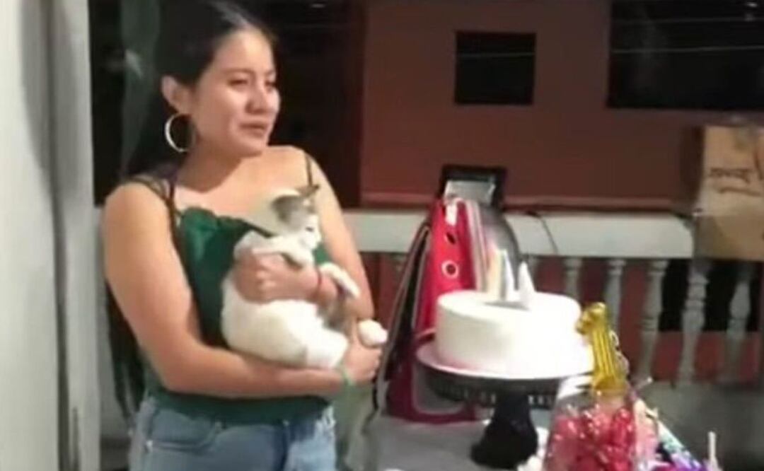Gatito celebra su primer año. Foto: TikTok @jazmiiniir 