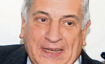 Despiden con protestas a gobernador de Tabasco 