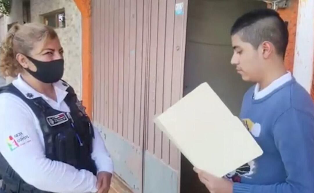 Elementos de seguridad ciudadana se convertirán en promotores de la lectura por medio de sus 10 mil redes vecinales. Foto: Especial