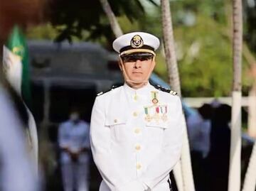 Vinculan a proceso a vicealmirante y 9 personas más por delincuencia organizada; juez dicta prisión preventiva justificada