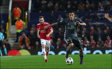 Con Jiménez en la cancha, Benfica cae ante Manchester United