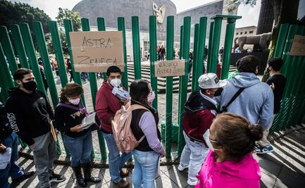 Jóvenes agotan vacuna Sputnik V en la CDMX; gobierno cambia a AstraZeneca