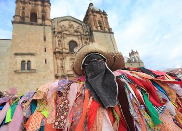 Carnaval Putleco llena de color Oaxaca; “Tiliches” y música anuncian inicio de la temporada