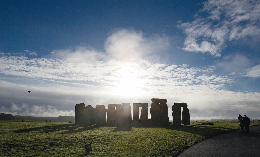 Los monolitos encontrados están a tres kilómetros de Stonehenge (imagen)(AP)