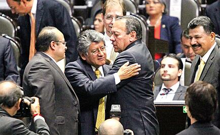 Diputados del PRD solicitan juicio político contra Murillo