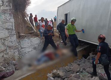 Vuelca autobús en la México-Pirámides; reportan 23 heridos y 3 muertos