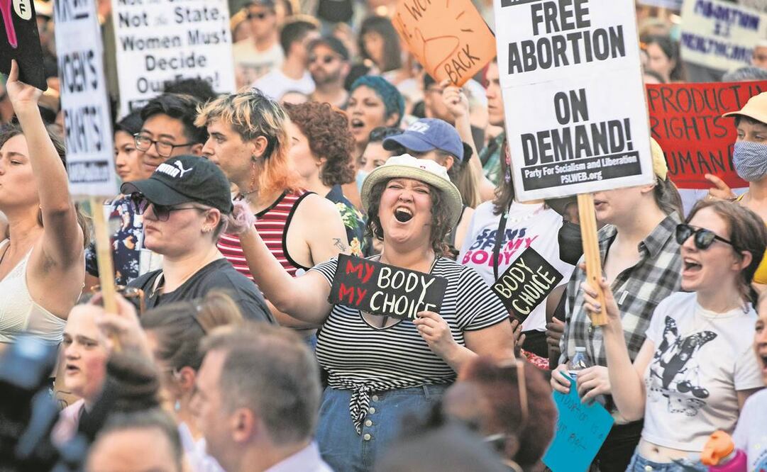 Los manifestantes por el derecho al aborto protestaron en Nueva Orleans, tras la decisión de la Corte Suprema. Foto: Sophia Germer/AP