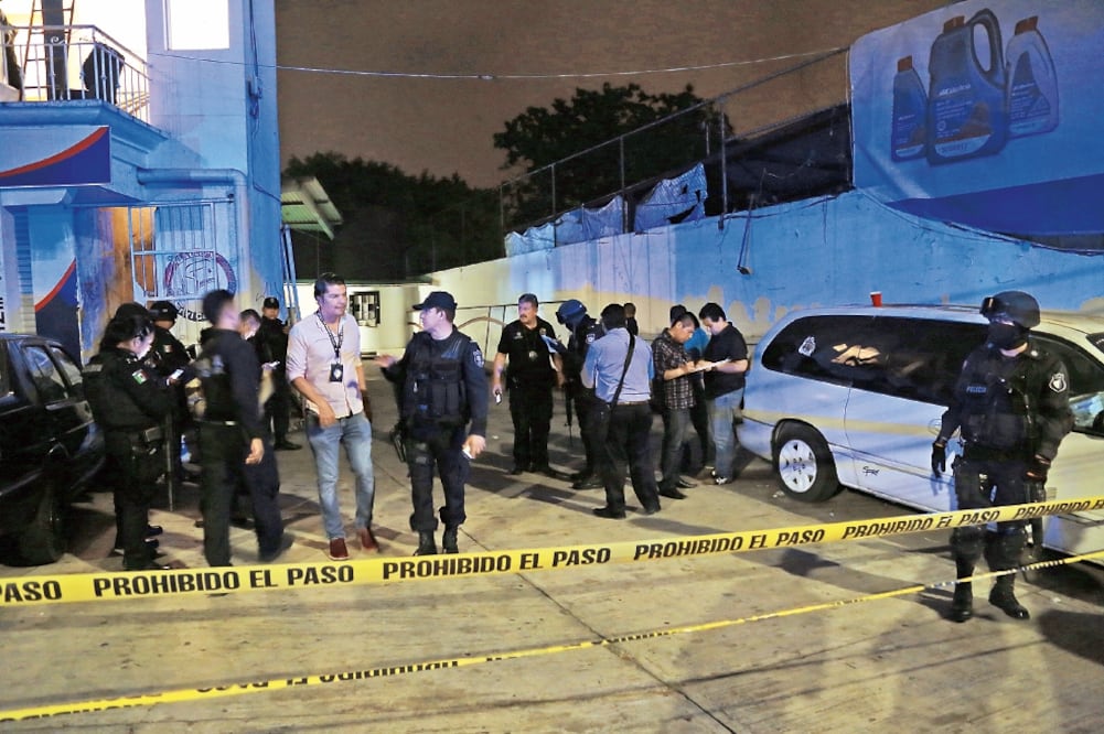 El fiscal general del estado destacó que el ataque se perpetró con fusiles Ak-47 Cuernos de Chivo y R-15 (KARLO REYES. EL UNIVERSAL)