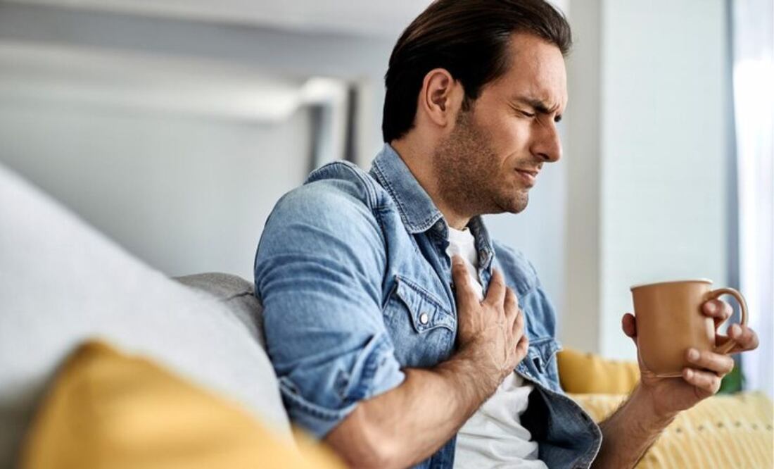 La banana es rica en potasio que ayuda a reducir el colesterol. Fuente: Freepik.