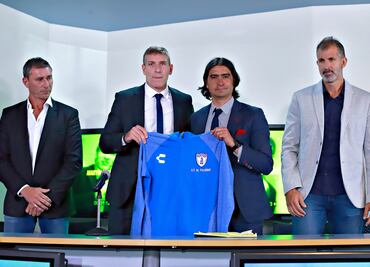 Presentan en Pachuca a Martín Palermo y su cuerpo técnico
