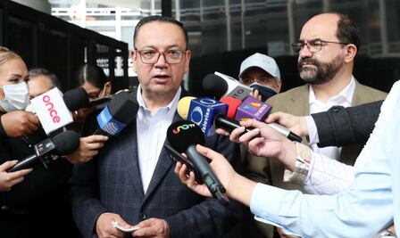 Grupo Plural pide medalla Belisario Domínguez a jesuitas asesinados