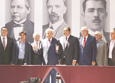 Define López Obrador a su primer círculo