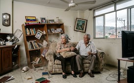 "Amor, no te vayas”: el desgarrador momento de una pareja de ancianos durante terremotos en Venezuela. VIDEO