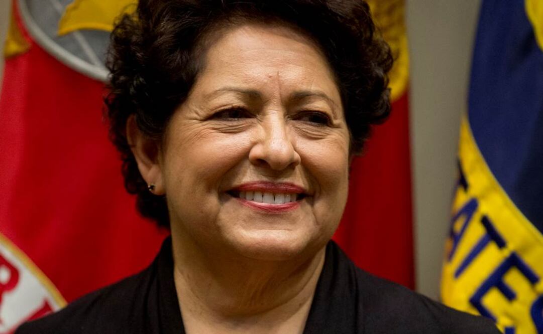 Katherine Archuleta se quedará en el cargo hasta el final del día (Foto: AP/Archivo)