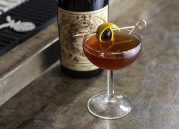 Cócteles aperitivos para precopear en casa