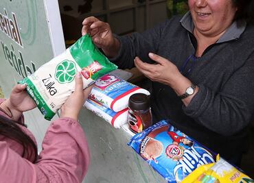 Ayuntamiento de Toluca canjea materiales reciclables por despensa
