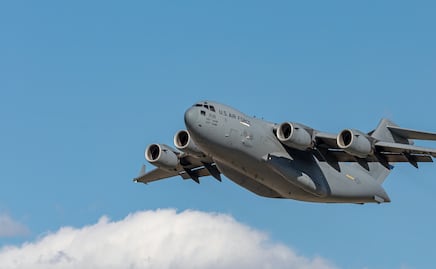 Jet privado evita colisión con un avión militar de EU cerca de Venezuela; es el segundo incidente registrado