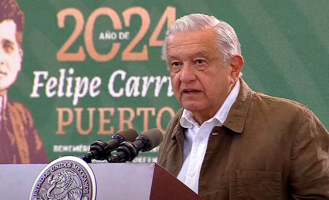 El presidente Andrés Manuel López Obrador aseguró que el Gobierno federal ya repartió recursos a 250 mil familias para reconstruir sus viviendas. Foto: especial
