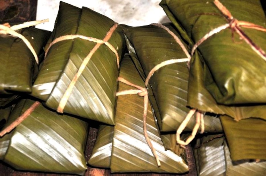 La hoja de plátano facilita la cocción de los tamales oaxaqueños. Foto: Wikimedia Commons