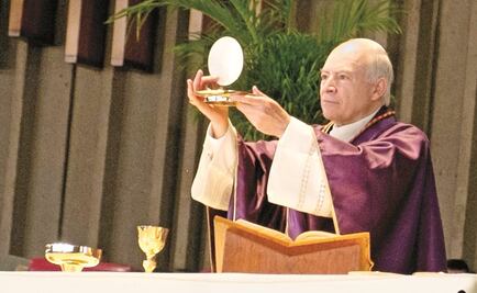 Pide arzobispo Aguiar Retes orar por las familias mexicanas