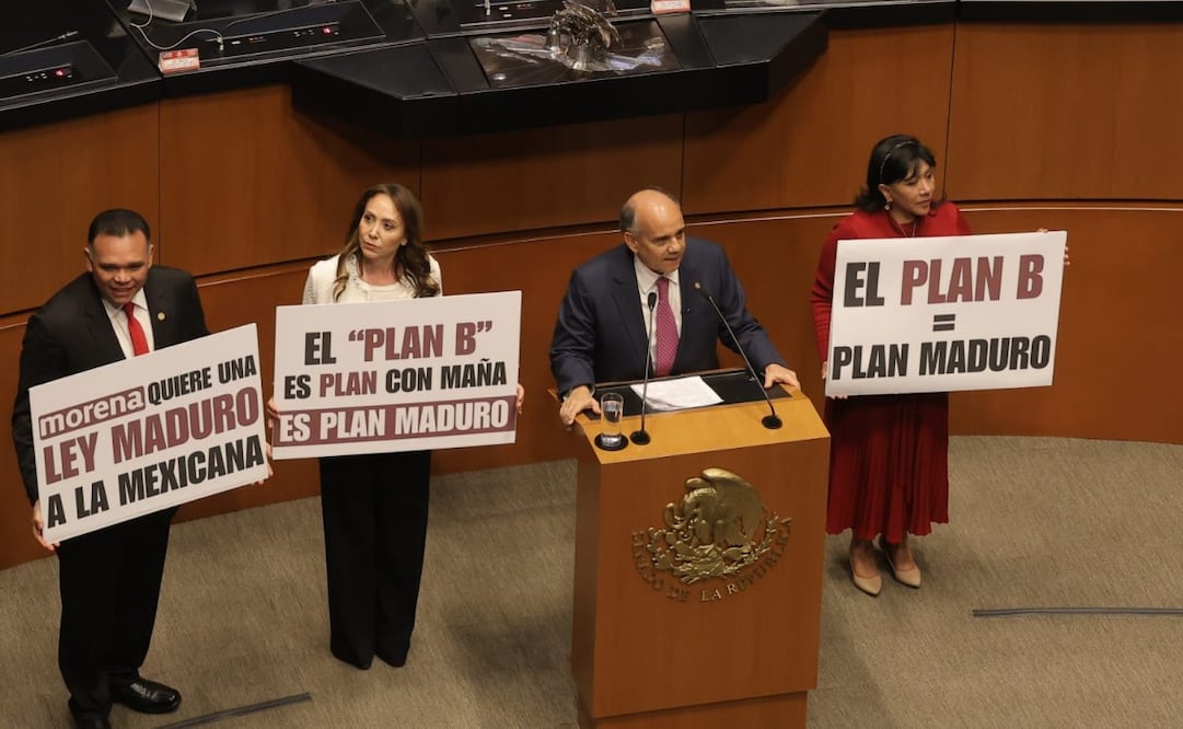 Durante la sesión ordinaria se discute el "Plan B" de la Reforma electoral en el Senado de la República. Foto: Gabriel Pano/EL UNIVERSAL