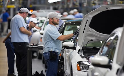 VW también manipuló autos diesel grandes: EU